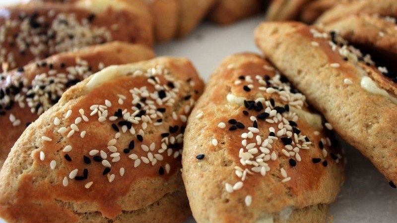 Zeytinli Poğaça – Mis Gibi Yumuşacık Anne Usulü